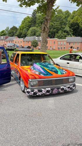 A Lowrider Meet Convinced Me: Enthusiasts Should Step Out of Their Comfort Zones