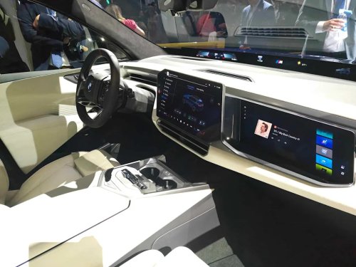 BMW’s new X5 comes with 5 engine choices, including hydrogen