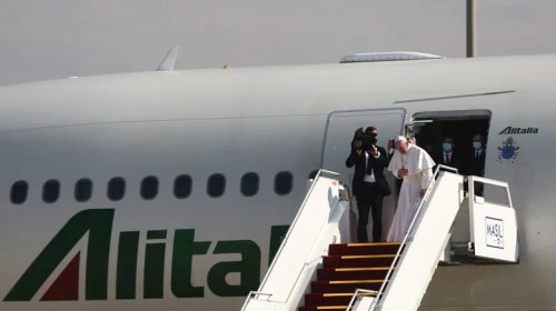 No, The Pope Does Not Have A Private Jet - Here's How He Flies