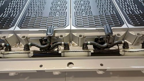 Everyone Is Afraid Of EV Battery Degradation. It's All The Nissan Leaf's Fault