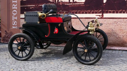 Oldsmobile, The First Car With A Speedometer Was This Iconic Oldsmobile Model