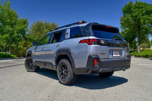 Subaru, Subaru Outback, Toyota, Toyota RAV4, Subaru Outback Vs. Toyota RAV4: Which One Has More Cargo Space?