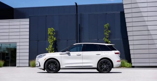 Ford Sued After Lincoln Corsair Manual Got Flat Towing Wrong