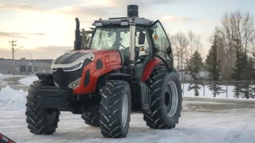 This Company Is Making A 'No Tech' Tractor For Maximum Repairability