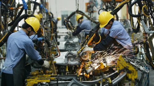 Ford, Trump Administration Warns Ford Against Making Deals With Chinese Companies