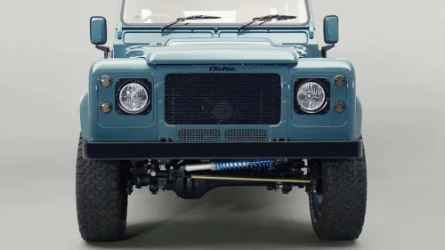 Wealthy Young Women Love Expensive Old SUVs
