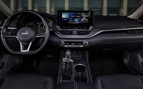 Nissan, Nissan Altima, July Offers for the Nissan Altima Go For as Low as $199 per Month