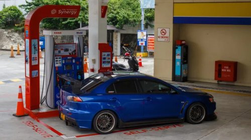 10 Overpowered Sports Cars New Drivers Should Steer Clear Of