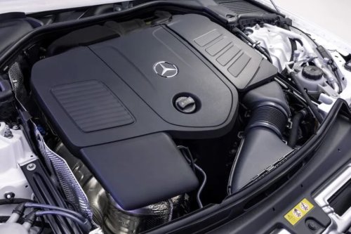 Mercedes-Benz Updates C-Class for 2027