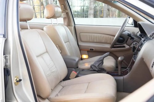 Nissan, Nissan Maxima, Infiniti, I Drove a 1999 Nissan Maxima, and It Felt More Like an Infiniti