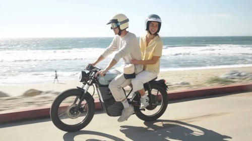 This Retro EV Two-Wheeler Is Playing Both Sides Of The Motorcycle Rulebook
