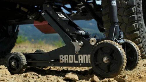 11 Practical Road Trip Gadgets You Can Buy At Harbor Freight