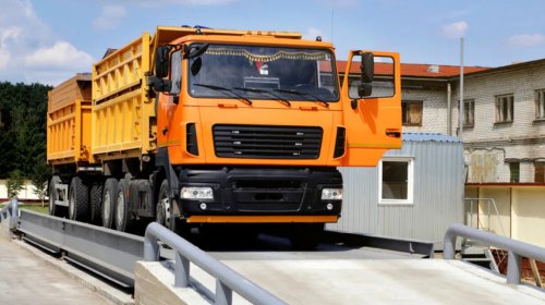 The Reason Why Trucks Have To Stop At Weigh Stations