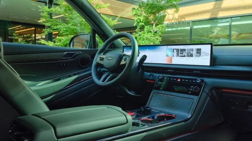 Genesis, The 2026 Genesis GV80 Has One Trim That Quietly Makes the Most Sense