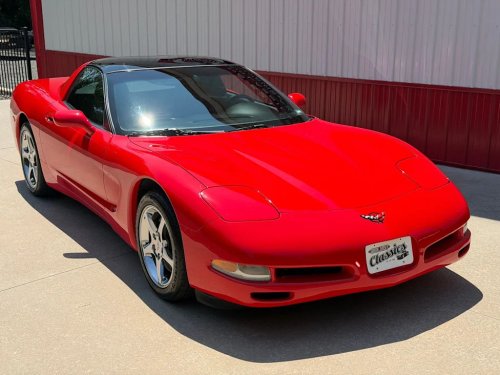 This 1997 Corvette Coupe Is a Low-Mile Time Capsule From the C5's First Model Year