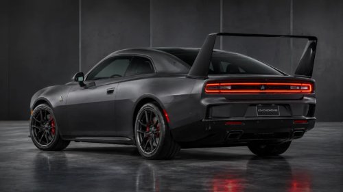 Dodge, Dodge Charger Buyers Get Purple Haze Paint While They Wait For The V8