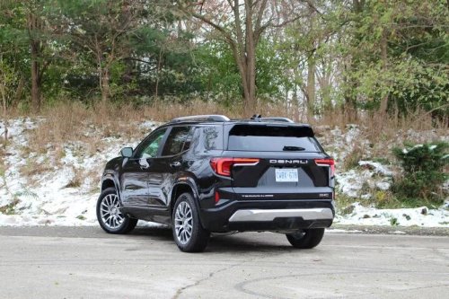 GMC, 2026 GMC Terrain Denali: 3 Pros and 2 Cons