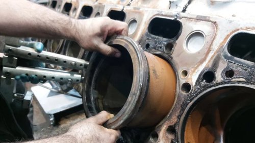 Why Some Diesel Engines Need Wet Cylinder Sleeves, But They're Rare In Gas Engines