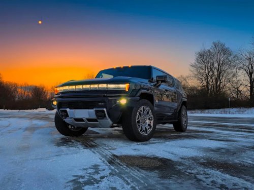 GMC, Hummer, GMC Sierra EV vs. Hummer EV: Which Makes the Most of an Identical Platform?