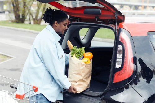 15 Things You Should Definitely Never Keep in Your Car