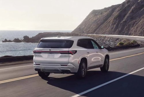 Buick Enclave Vs. Chevrolet Traverse: Same Engine, Very Different SUVs
