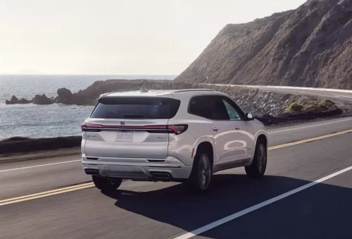 Buick Enclave Vs. Chevrolet Traverse: Same Engine, Very Different SUVs
