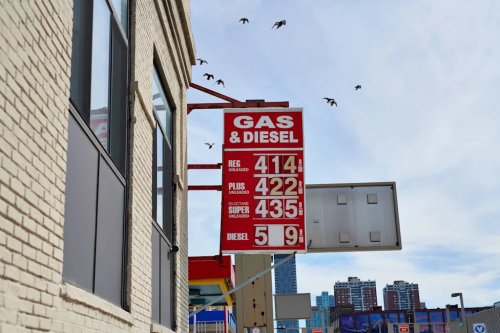 Does Filling Up With Name Brand Gas Really Matter?