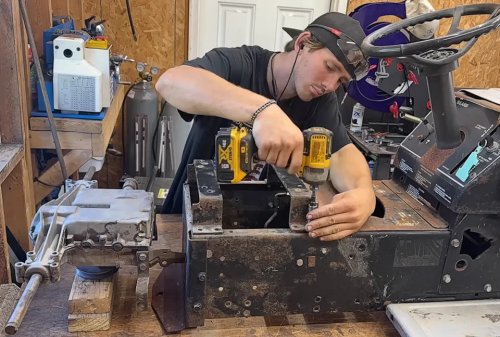 Ever Wondered How To Build a Racing Lawnmower? This YouTuber Did It for $25