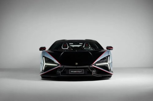 Lamborghini, View Exterior Photos of the 2027 Lamborghini Revuelto SV