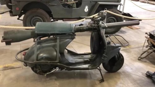 The French Army Tapped Vespa To Make This Tiny Tactical War Machine For Its Paratroopers
