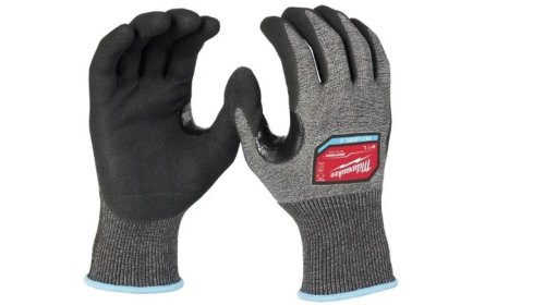 5 Milwaukee Tools To Keep In Your Car In Case Of An Emergency