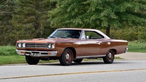 This Hemi-Powered 1969 Plymouth Road Runner Could Divide Mopar Purists