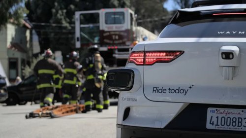 NHTSA Is Sick Of Self-Driving Cars Getting In The Way Of Emergency Responders
