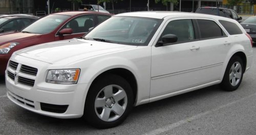 Dodge, Dodge Magnum, The Dodge Magnum Was the V8 Wagon America Didn't Deserve, and We're Still Mad It Died