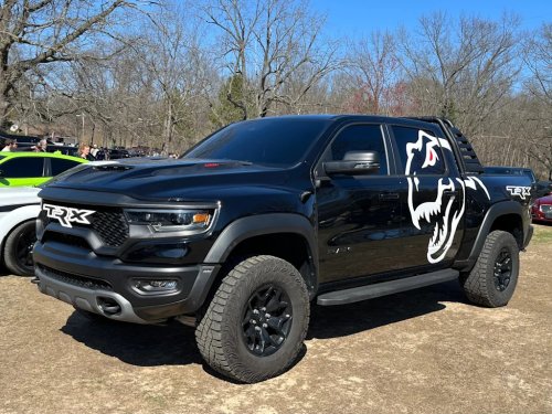 These vehicles get the worst gas mileage in 2026