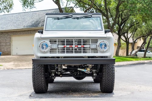 1976 Ford Bronco 302 For Sale With 1,300 Miles on the Build