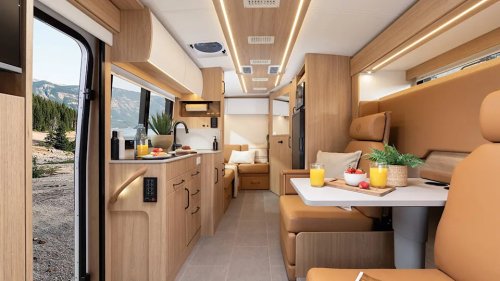 The Versatile Leisure Travel Vans Wonder FX in Photos