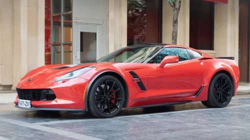 11 Cars And Trucks That Kept Old Technology Going Past Its Expiration Date