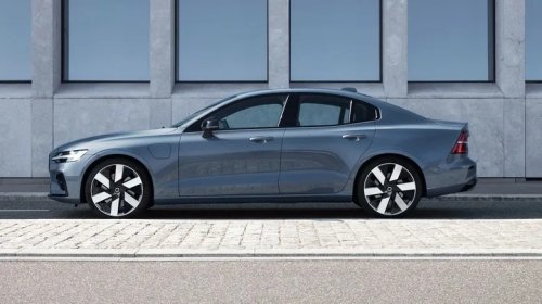 5 Vehicles That Hit Top Speed Before The End Of The Quarter Mile