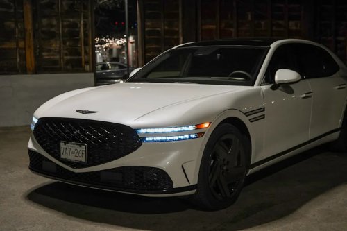 Genesis, Genesis G90 Is Getting a New Face, and It Lights Up