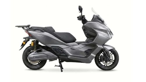 This ‘125cc’ Electric Scooter Makes 30 Horsepower And Goes 87 Miles Per Hour