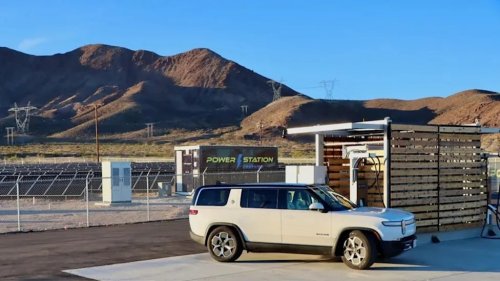 'Come get some free [electricity]': Owner offers promotional free refueling at massive EV charging station