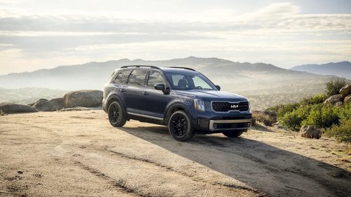 Kia Telluride Recall Fix Failed, 450,000+ SUVs Need to Park Outside