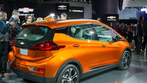 Chevrolet, Nissan, Nissan Leaf, 2019 Chevrolet Bolt EV vs 2019 Nissan Leaf: Which One Is More Reliable