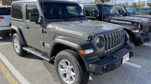 NHTSA Closed Its Jeep Fire Probe. A Million Wranglers and Gladiators Still Can’t Park in the Garage.