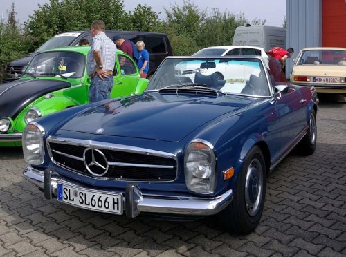 Mercedes, Lot of the Day: A 12,000-Mile 1971 Mercedes 280SL Pagoda, and the Repaint That Will Set Its Price