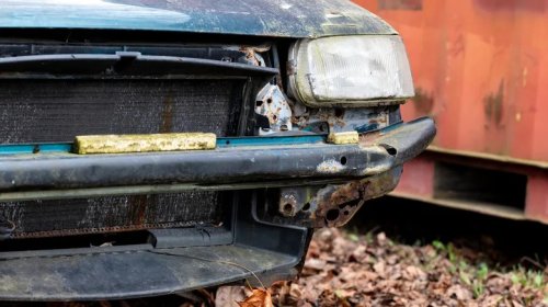 Rules May Vary, But Driving Without A Bumper Is Always A Bad Idea