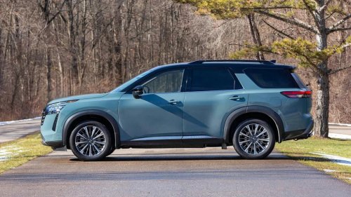 Nissan, Shopping for a Nissan Pathfinder? This Is the Trim We’d Get.