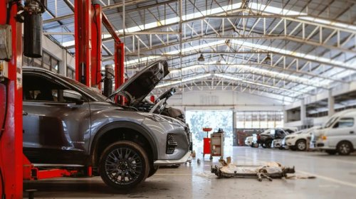 The Upsides And Downsides Of Over-The-Air Software Updates For Modern Cars