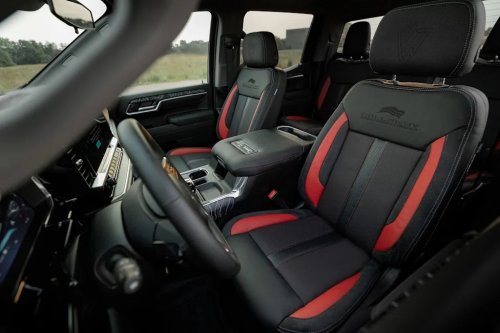 Chevy, This 602-HP Chevy Silverado Street Truck Is a Collab Between Callaway and a New Partner